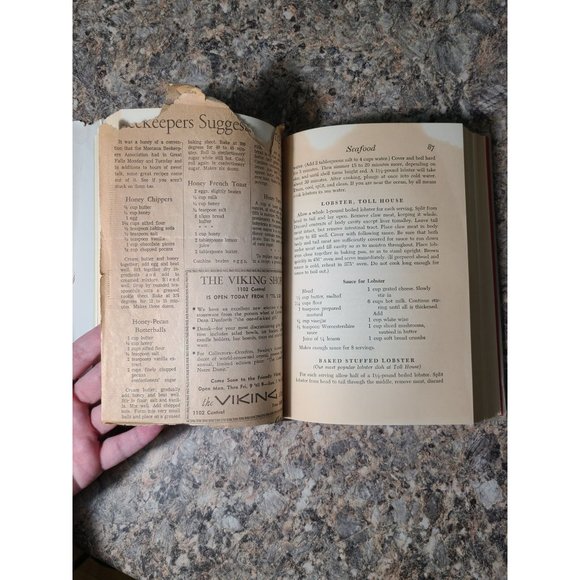 SIGNED Toll House Cook Book by Ruth Wakefield (inventor of CHOCOLATE CHIP COOKIE - Picture 7 of 7